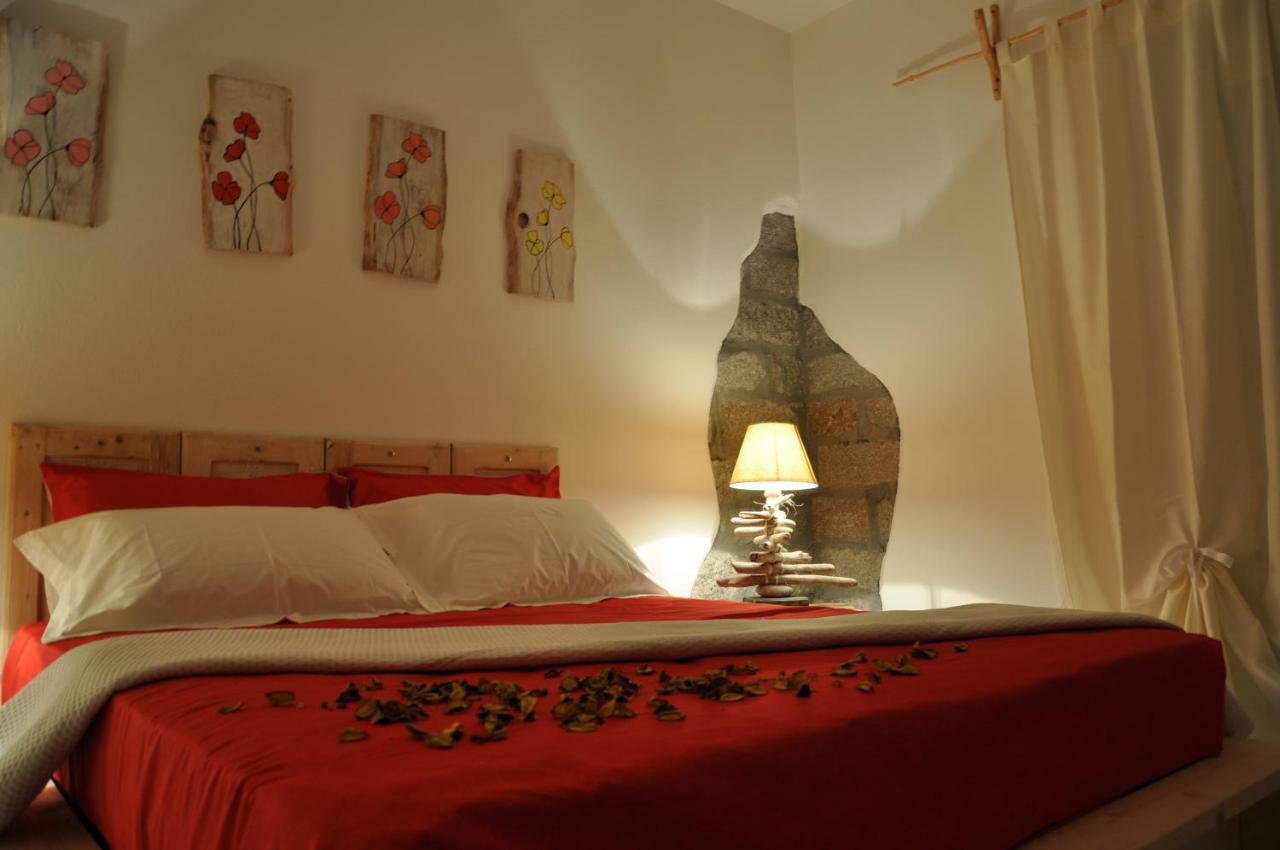 B&B Les Chambres Rooms & Suite Santa Teresa Gallura Eksteriør bilde
